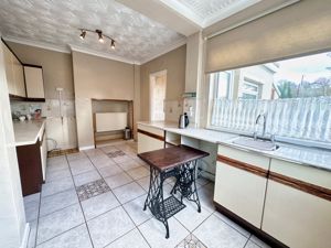 Photo 11- click for photo gallery